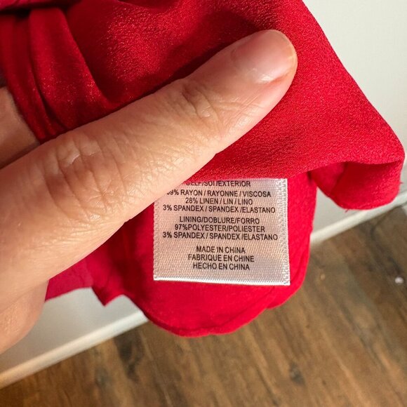 WAYF red linen blend ruffle off shoulder dress - Picture 4 of 5